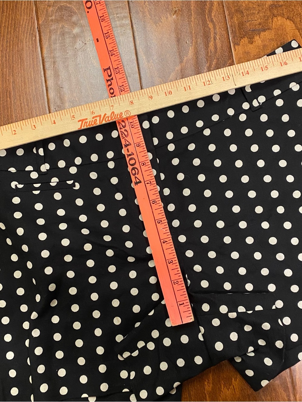 NWT LOFT Black White Polka Dot Tailored Shorts Size 12 High Rise - Picture 4 of 9